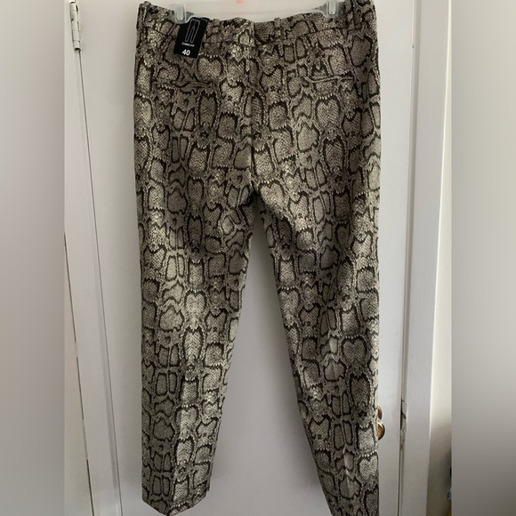Zara size 8 chino style snake print pants (cropped length) NWT - Picture 3 of 4